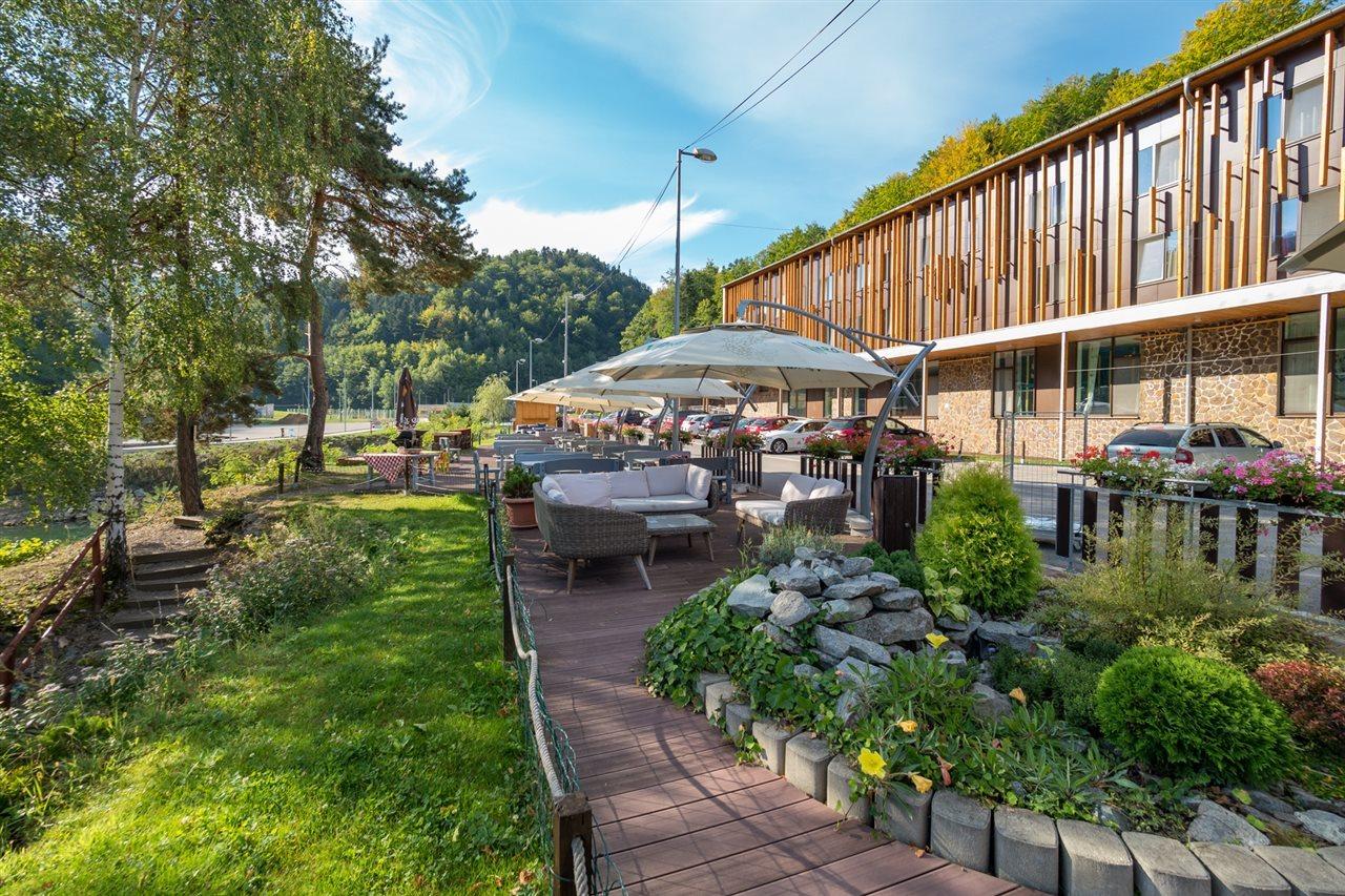 Salamandra Hotel Banská Štiavnica Exteriör bild