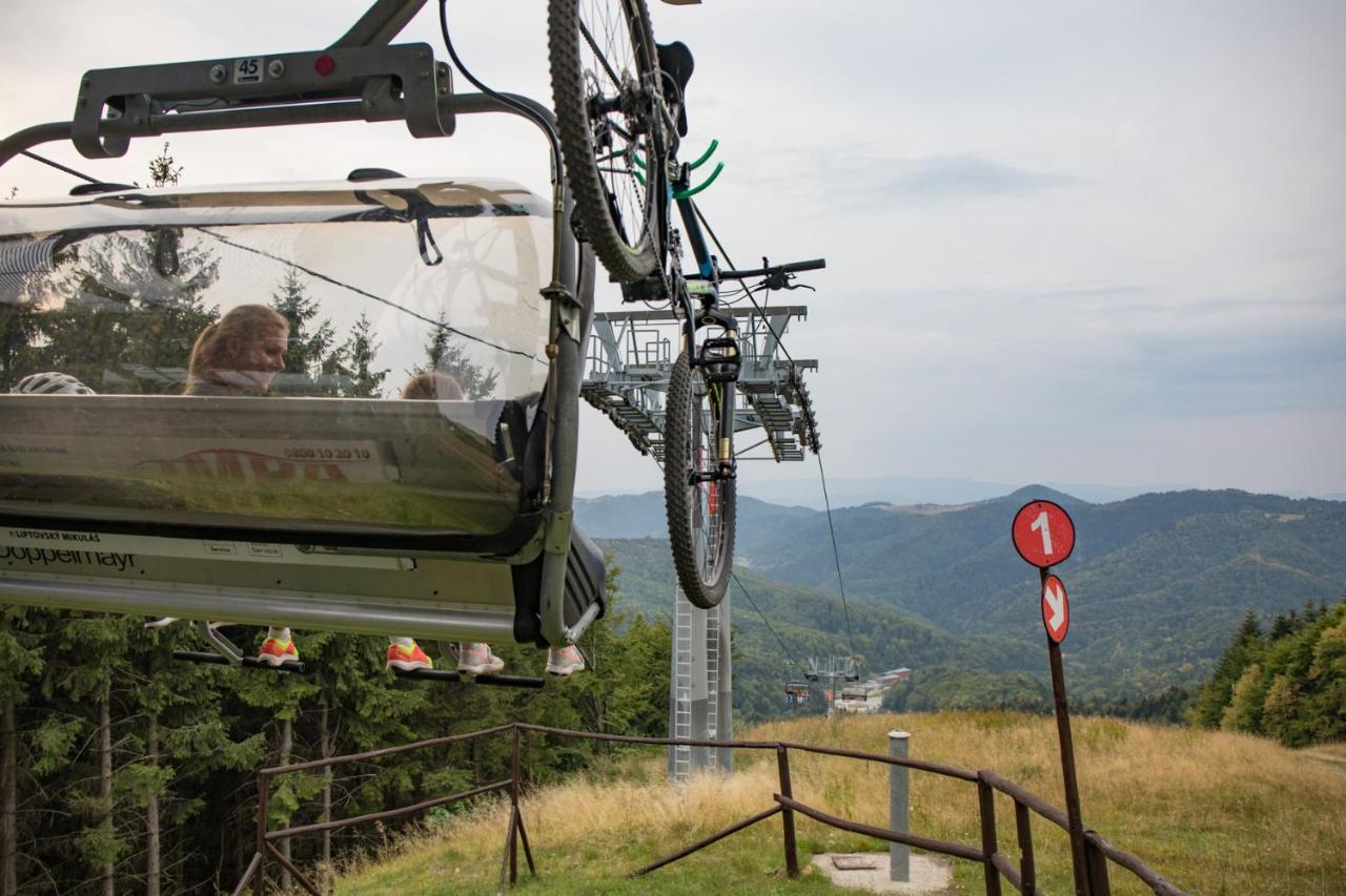 Salamandra Hotel Banská Štiavnica Exteriör bild